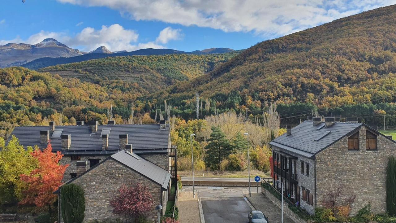 Fabuloso Apartamento Con Vistas A La Montana El Abedul Luga 23 Castiello De Jaca Kültér fotó