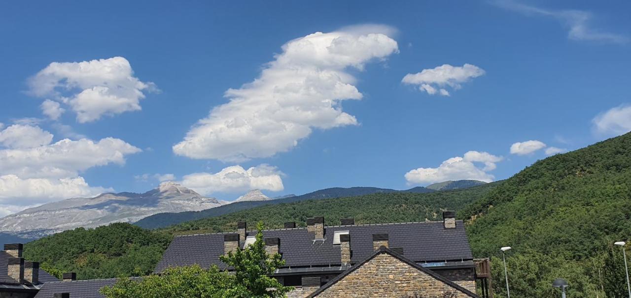 Fabuloso Apartamento Con Vistas A La Montana El Abedul Luga 23 Castiello De Jaca Kültér fotó
